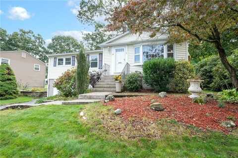 38 Monmouth Drive, East Providence, RI 02915