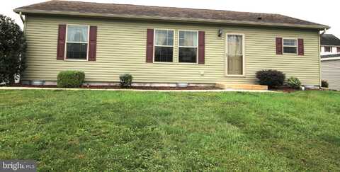 100 N KINZER ROAD, KINZERS, PA 17535