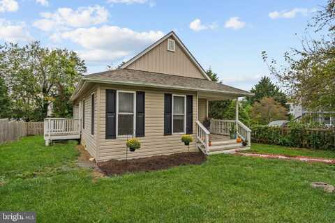 465 ASH STREET, STRASBURG, VA 22657