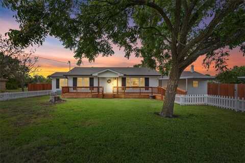 232 W Wall Street, Hewitt, TX 76643