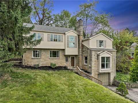 68 Country Club Dr, Upper Saint Clair, PA 15241