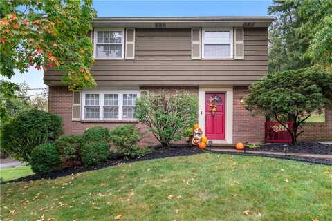 137 Chalet Dr, Hillsboro, PA 15221