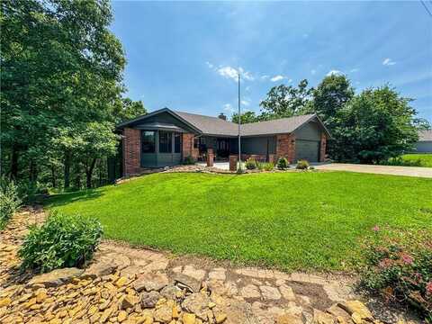 205 Kinross DR, Bella Vista, AR 72715