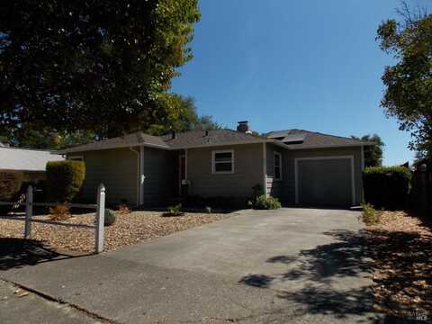 201 Champlain Avenue, Cloverdale, CA 95425