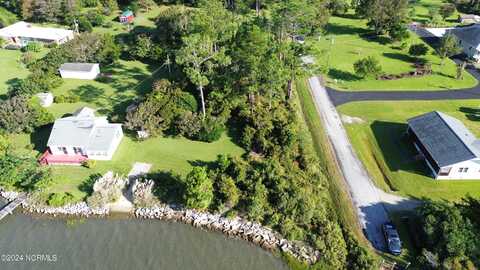 340 Sleepy Point Road, Gloucester, NC 28528