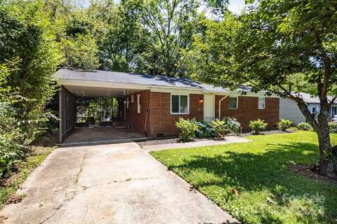 3226 Burbank Drive, Charlotte, NC 28216