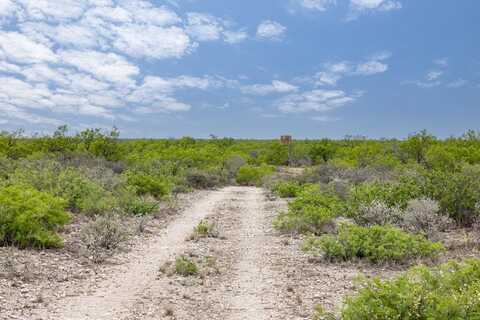 5 Ginger Lee Loop, Del Rio, TX 78840