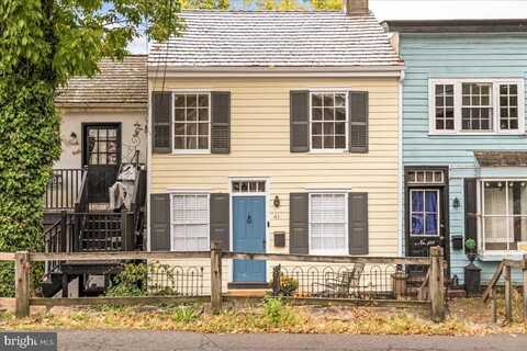 41 W FERRY STREET, NEW HOPE, PA 18938