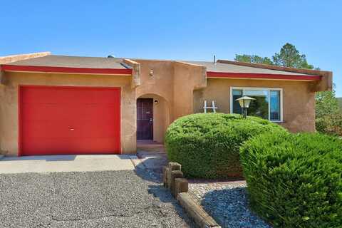 700 STALLION Road SE, Rio Rancho, NM 87124