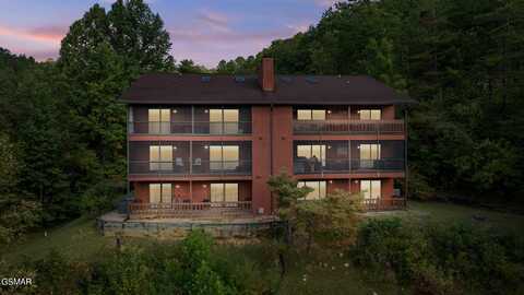 429 Deer Path Lane, Gatlinburg, TN 37738