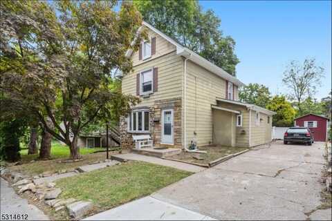 22 Fisher Ave, Washington, NJ 07882