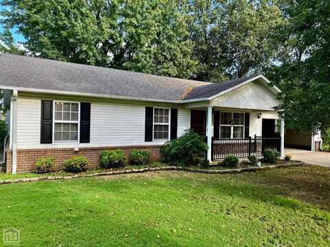 2107 N 11th Avenue, Paragould, AR 72450