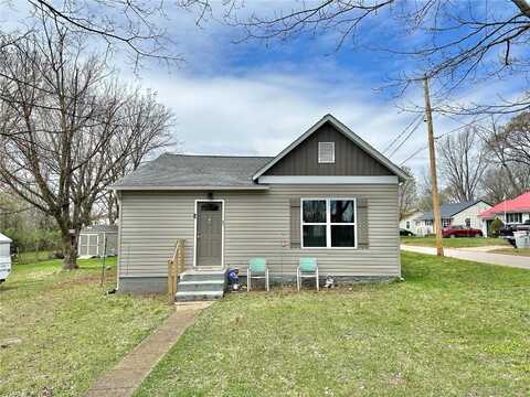 815 N Carleton Street, Farmington, MO 63640