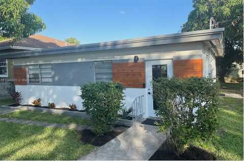 250 NW 14th Way, Dania Beach, FL 33004