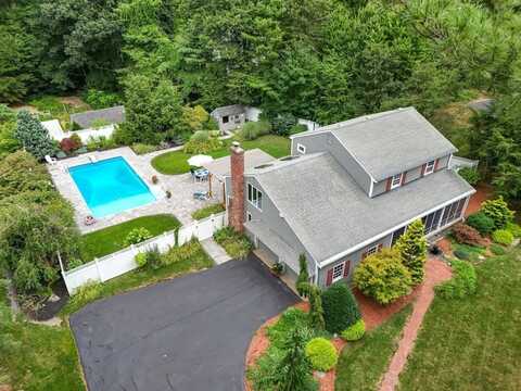 25 Coolidge Circle, Northborough, MA 01532