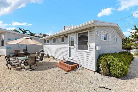 4 W Kansas Avenue, Long Beach, NJ 08008