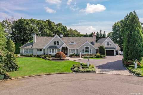 5 Squire Path, Saint James, NY 11780