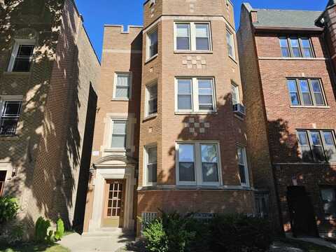 6545 N Mozart Street, Chicago, IL 60645