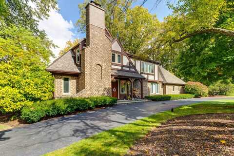 1300 W Cascade Court S, Lake Forest, IL 60045