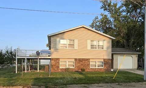 205 N Poland Street, Heyworth, IL 61745