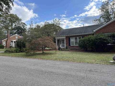 900 Coleman Avenue, Athens, AL 35611