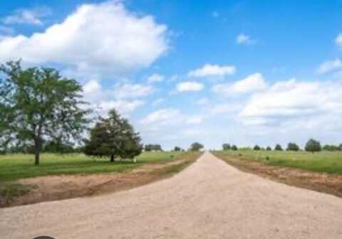 421 private Road, Wills Point, TX 75169