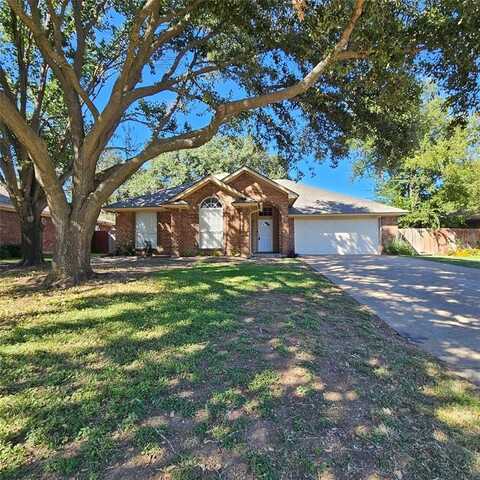 1331 Quail Trail, Fort Worth, TX 76114