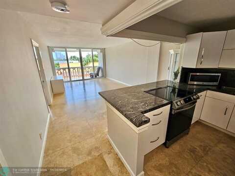 3199 S Ocean Dr, Hallandale Beach, FL 33009