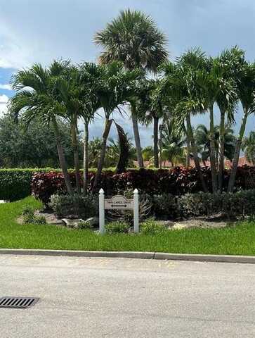 10076 Twin Lakes Dr, Coral Springs, FL 33071
