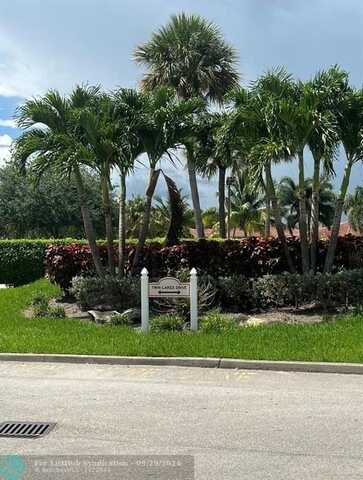 10076 Twin Lakes Dr, Coral Springs, FL 33071