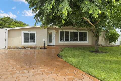 5263 Redwood Place, Plantation, FL 33317