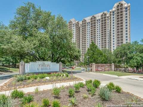 1 TOWERS PARK LN, San Antonio, TX 78209