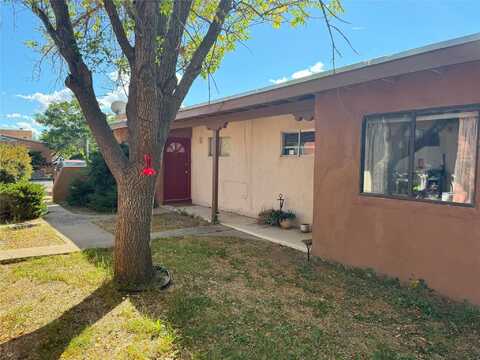 811 Calle Saragosa, Santa Fe, NM 87505