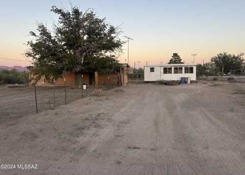 2910 Paradise Avenue, San Simon, AZ 85632