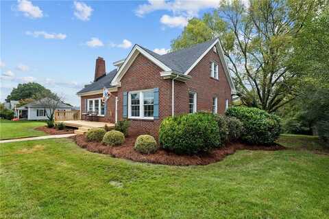 1308 Meadow Road, Eden, NC 27288