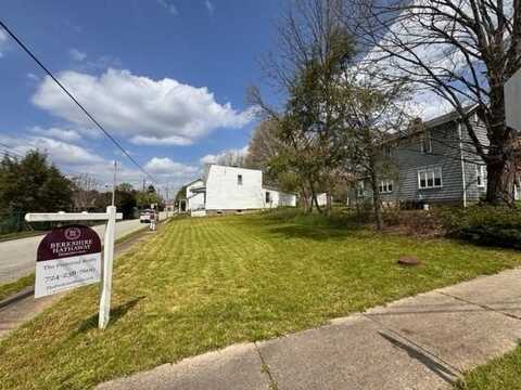 117 S St Clair Street, Ligonier, PA 15658