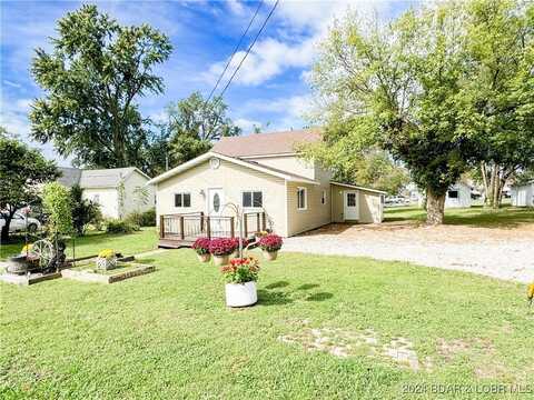 403 West Green, Versailles, MO 65084