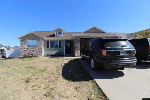 3607 Hoback Avenue, Gillette, WY 82718