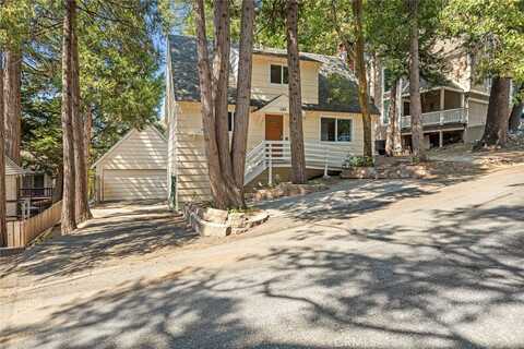 186 Hemlock Drive, Lake Arrowhead, CA 92352