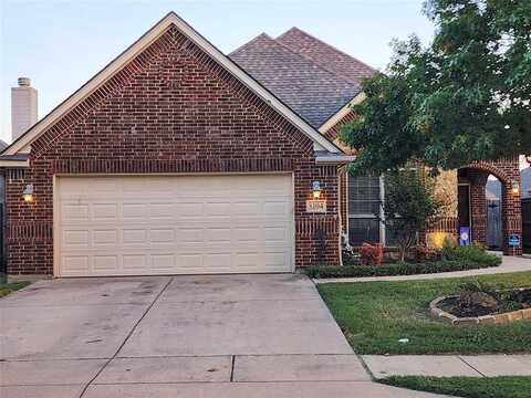 8104 Winter Falls Trail, Fort Worth, TX 76053