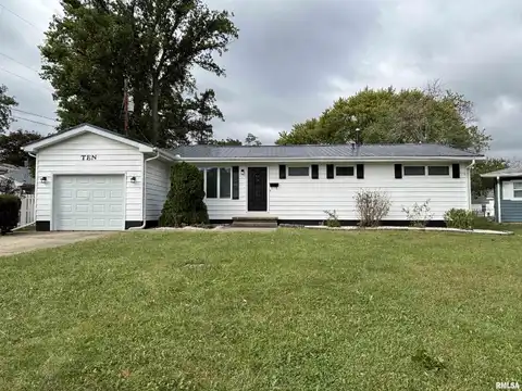 10 TULIP Drive, Lincoln, IL 62656