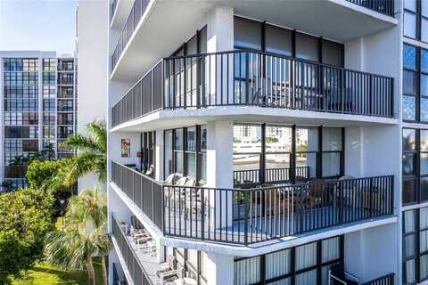 1000 Parkview Dr, Hallandale Beach, FL 33009