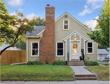 3635 Queen Avenue N, Minneapolis, MN 55412