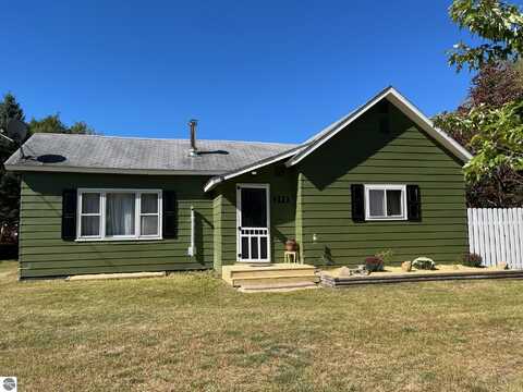 292 S Baldwin Street, Lake City, MI 49651