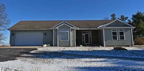 2181 Waters Edge, East Tawas, MI 48730