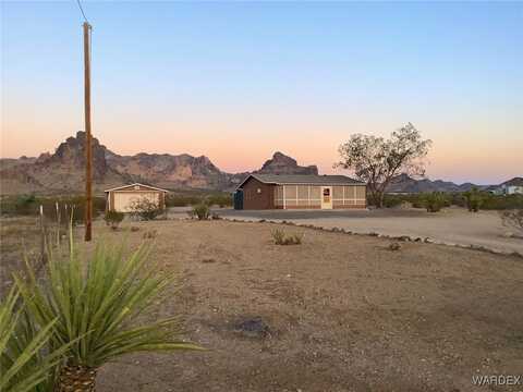 2661 S Papago Road, Golden Valley, AZ 86413