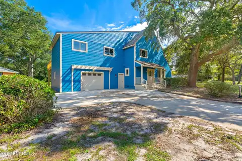 31 Augusta Drive, Oak Island, NC 28465