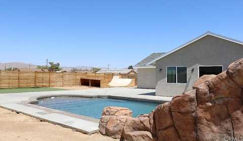 Topock, APPLE VALLEY, CA 92308