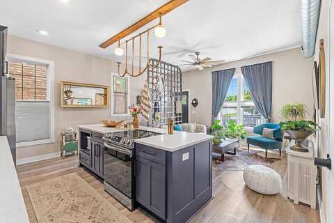 6Th, MILWAUKEE, WI 53204