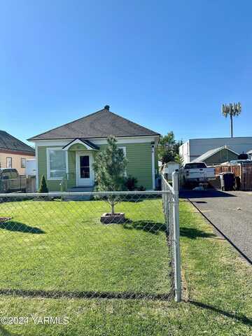 10Th, YAKIMA, WA 98902